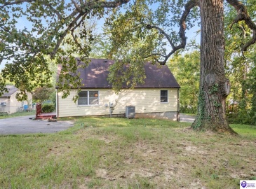 Linda Lane, Elizabethtown, Kentucky 42701, ,1 BathroomBathrooms,For Sale,Linda Lane,HK24003868 Linda Lane, Elizabethtown, Kentucky 42701, ,1 BathroomBathrooms,For Sale,Linda Lane,HK24003868