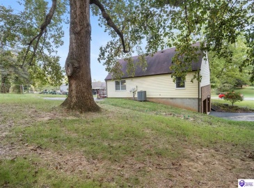 Linda Lane, Elizabethtown, Kentucky 42701, ,1 BathroomBathrooms,For Sale,Linda Lane,HK24003868 Linda Lane, Elizabethtown, Kentucky 42701, ,1 BathroomBathrooms,For Sale,Linda Lane,HK24003868