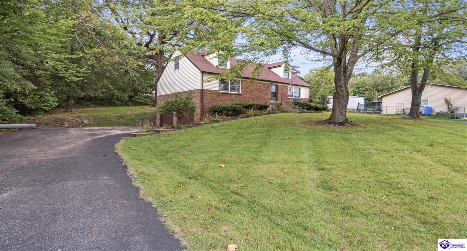 Linda Lane, Elizabethtown, Kentucky 42701, ,1 BathroomBathrooms,For Sale,Linda Lane,HK24003868 Linda Lane, Elizabethtown, Kentucky 42701, ,1 BathroomBathrooms,For Sale,Linda Lane,HK24003868