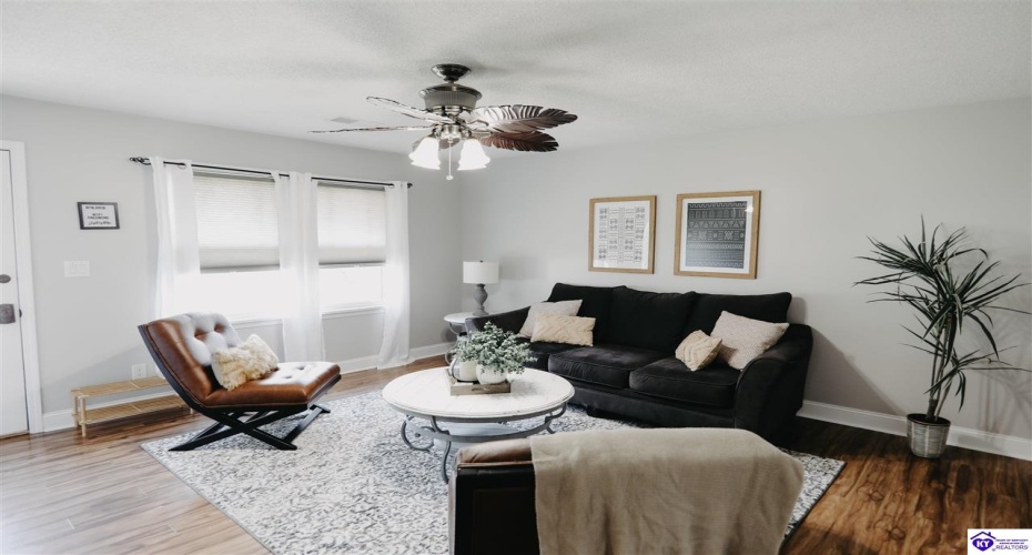 French Street, Elizabethtown, Kentucky 42701, ,1 BathroomBathrooms,For Sale,French Street,HK24003871 French Street, Elizabethtown, Kentucky 42701, ,1 BathroomBathrooms,For Sale,French Street,HK24003871