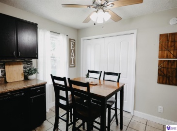 French Street, Elizabethtown, Kentucky 42701, ,1 BathroomBathrooms,For Sale,French Street,HK24003871 French Street, Elizabethtown, Kentucky 42701, ,1 BathroomBathrooms,For Sale,French Street,HK24003871