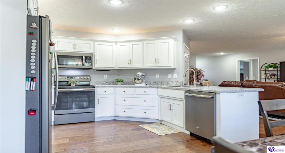 Nancy Drive, Elizabethtown, Kentucky 42701, ,4 BathroomsBathrooms,For Sale,Nancy Drive,HK24003872 Nancy Drive, Elizabethtown, Kentucky 42701, ,4 BathroomsBathrooms,For Sale,Nancy Drive,HK24003872