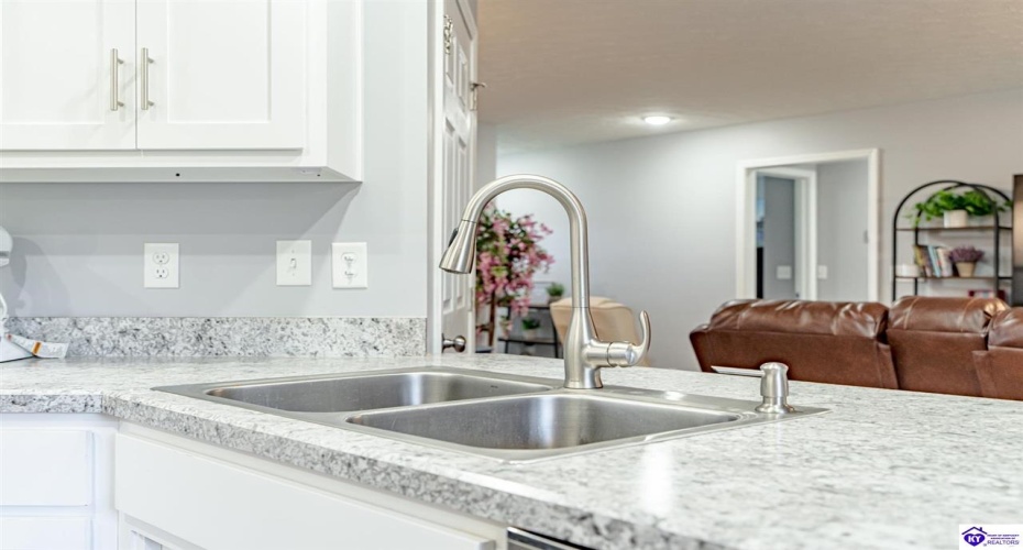 Nancy Drive, Elizabethtown, Kentucky 42701, ,4 BathroomsBathrooms,For Sale,Nancy Drive,HK24003872 Nancy Drive, Elizabethtown, Kentucky 42701, ,4 BathroomsBathrooms,For Sale,Nancy Drive,HK24003872