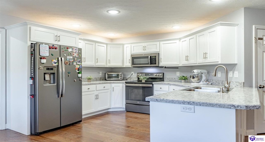 Nancy Drive, Elizabethtown, Kentucky 42701, ,4 BathroomsBathrooms,For Sale,Nancy Drive,HK24003872 Nancy Drive, Elizabethtown, Kentucky 42701, ,4 BathroomsBathrooms,For Sale,Nancy Drive,HK24003872