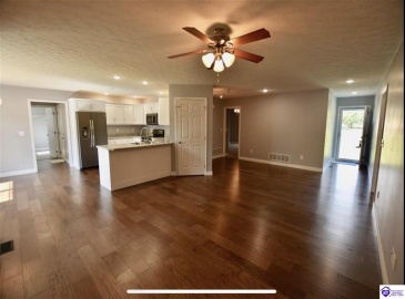 Nancy Drive, Elizabethtown, Kentucky 42701, ,4 BathroomsBathrooms,For Sale,Nancy Drive,HK24003872