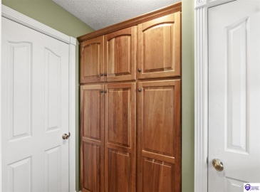 White Mills Glendale Rd, Glendale, Kentucky 42740, ,3 BathroomsBathrooms,For Sale,White Mills Glendale Rd,HK24003874 White Mills Glendale Rd, Glendale, Kentucky 42740, ,3 BathroomsBathrooms,For Sale,White Mills Glendale Rd,HK24003874