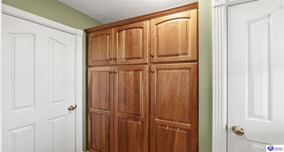 White Mills Glendale Rd, Glendale, Kentucky 42740, ,3 BathroomsBathrooms,For Sale,White Mills Glendale Rd,HK24003874 White Mills Glendale Rd, Glendale, Kentucky 42740, ,3 BathroomsBathrooms,For Sale,White Mills Glendale Rd,HK24003874