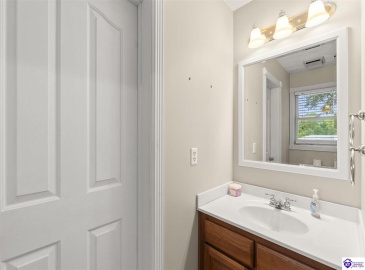 White Mills Glendale Rd, Glendale, Kentucky 42740, ,3 BathroomsBathrooms,For Sale,White Mills Glendale Rd,HK24003874 White Mills Glendale Rd, Glendale, Kentucky 42740, ,3 BathroomsBathrooms,For Sale,White Mills Glendale Rd,HK24003874