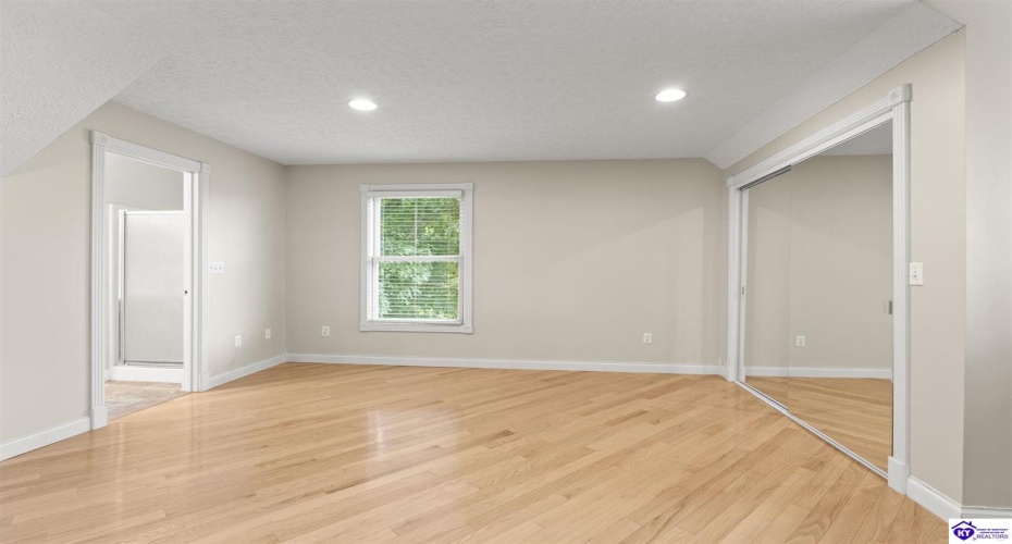 White Mills Glendale Rd, Glendale, Kentucky 42740, ,3 BathroomsBathrooms,For Sale,White Mills Glendale Rd,HK24003874 White Mills Glendale Rd, Glendale, Kentucky 42740, ,3 BathroomsBathrooms,For Sale,White Mills Glendale Rd,HK24003874