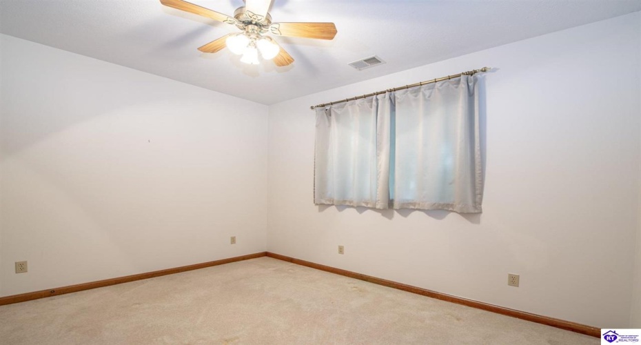 White Pine Lane, Brandenburg, Kentucky 40108, ,3 BathroomsBathrooms,For Sale,White Pine Lane,HK24003877 White Pine Lane, Brandenburg, Kentucky 40108, ,3 BathroomsBathrooms,For Sale,White Pine Lane,HK24003877