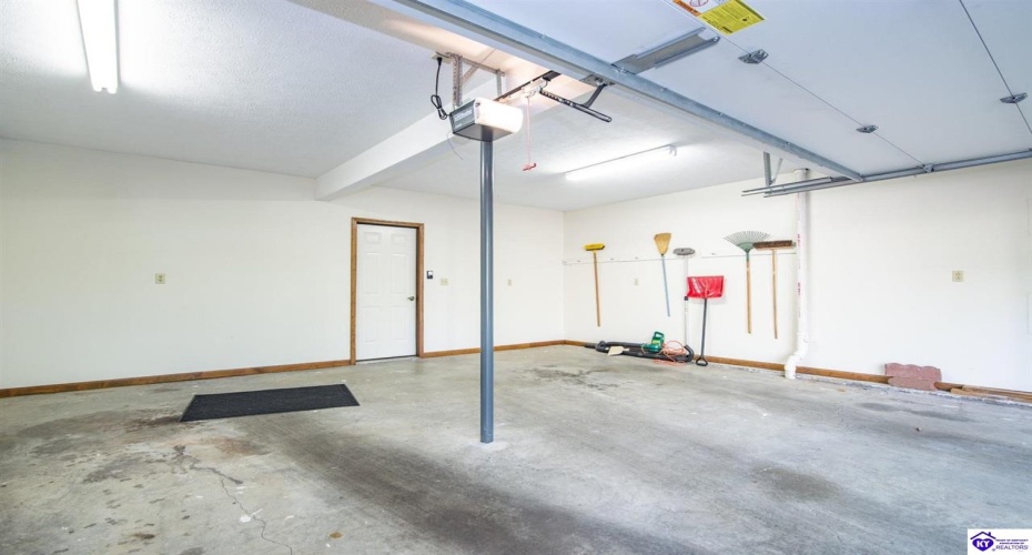 White Pine Lane, Brandenburg, Kentucky 40108, ,3 BathroomsBathrooms,For Sale,White Pine Lane,HK24003877 White Pine Lane, Brandenburg, Kentucky 40108, ,3 BathroomsBathrooms,For Sale,White Pine Lane,HK24003877