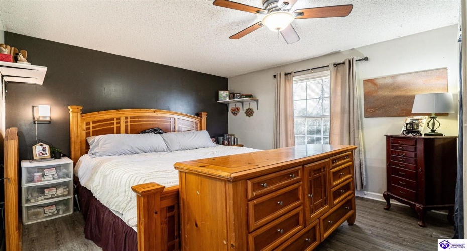 Sandstone Ridge Road, Bonnieville, Kentucky 42713, ,2 BathroomsBathrooms,For Sale,Sandstone Ridge Road,HK24003881 Sandstone Ridge Road, Bonnieville, Kentucky 42713, ,2 BathroomsBathrooms,For Sale,Sandstone Ridge Road,HK24003881