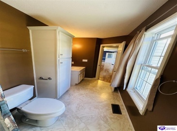 Whitlock Road, Campbellsville, Kentucky 42718, ,2 BathroomsBathrooms,For Sale,Whitlock Road,HK24003882