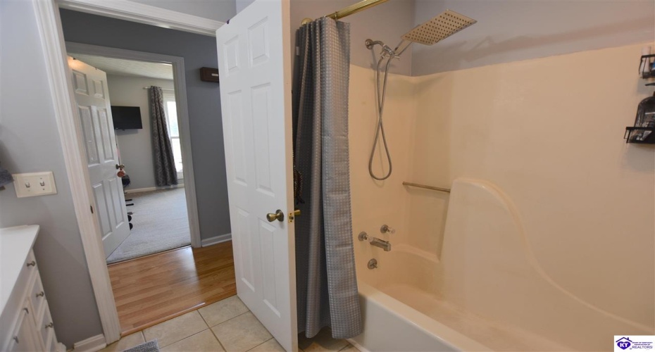 Winter Park Place, Elizabethtown, Kentucky 42701, ,3 BathroomsBathrooms,For Sale,Winter Park Place,HK24003885 Winter Park Place, Elizabethtown, Kentucky 42701, ,3 BathroomsBathrooms,For Sale,Winter Park Place,HK24003885