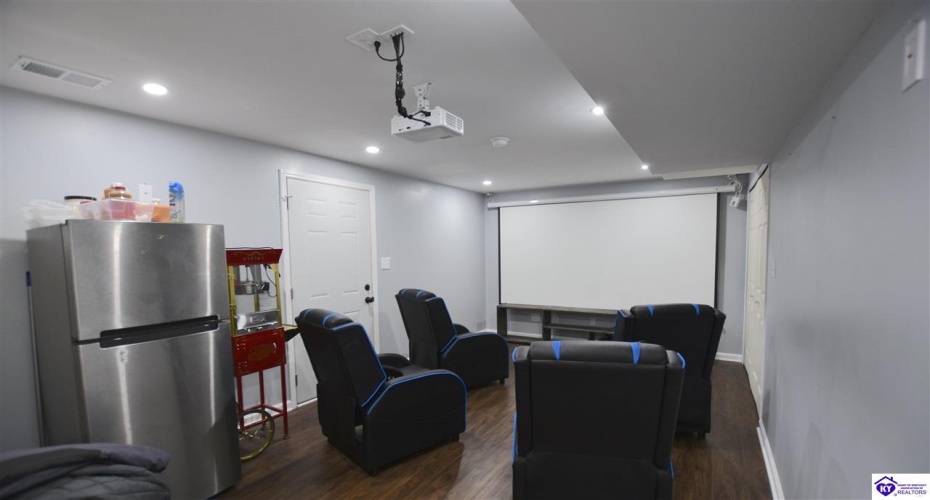 Winter Park Place, Elizabethtown, Kentucky 42701, ,3 BathroomsBathrooms,For Sale,Winter Park Place,HK24003885 Winter Park Place, Elizabethtown, Kentucky 42701, ,3 BathroomsBathrooms,For Sale,Winter Park Place,HK24003885