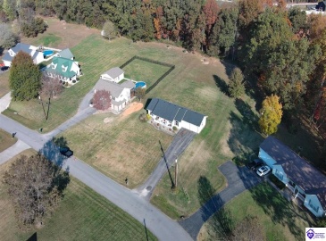 Winter Park Place, Elizabethtown, Kentucky 42701, ,3 BathroomsBathrooms,For Sale,Winter Park Place,HK24003885 Winter Park Place, Elizabethtown, Kentucky 42701, ,3 BathroomsBathrooms,For Sale,Winter Park Place,HK24003885