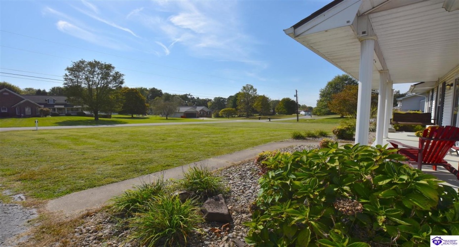 Winter Park Place, Elizabethtown, Kentucky 42701, ,3 BathroomsBathrooms,For Sale,Winter Park Place,HK24003885 Winter Park Place, Elizabethtown, Kentucky 42701, ,3 BathroomsBathrooms,For Sale,Winter Park Place,HK24003885