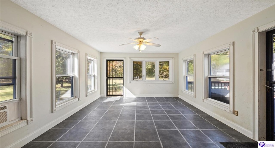 Forest Hill Road, Shepherdsville, Kentucky 40165, ,4 BathroomsBathrooms,For Sale,Forest Hill Road,HK24003888 Forest Hill Road, Shepherdsville, Kentucky 40165, ,4 BathroomsBathrooms,For Sale,Forest Hill Road,HK24003888