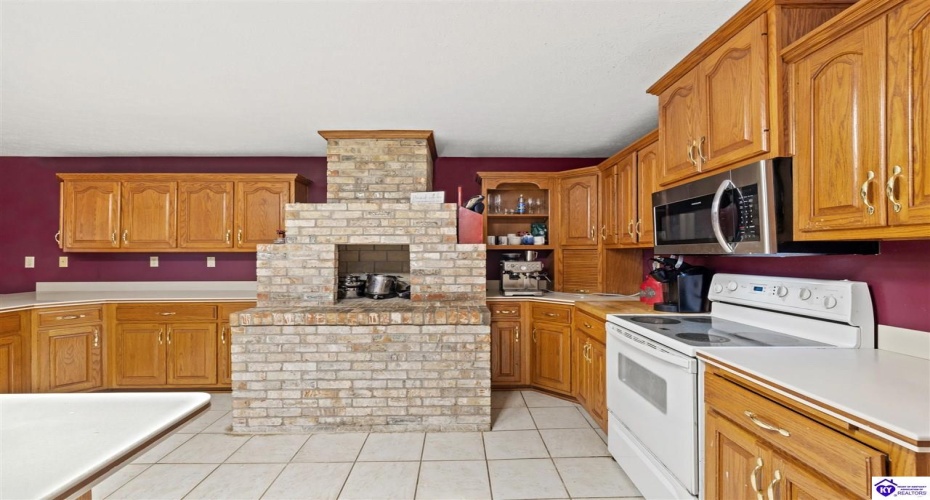 Forest Hill Road, Shepherdsville, Kentucky 40165, ,4 BathroomsBathrooms,For Sale,Forest Hill Road,HK24003888 Forest Hill Road, Shepherdsville, Kentucky 40165, ,4 BathroomsBathrooms,For Sale,Forest Hill Road,HK24003888