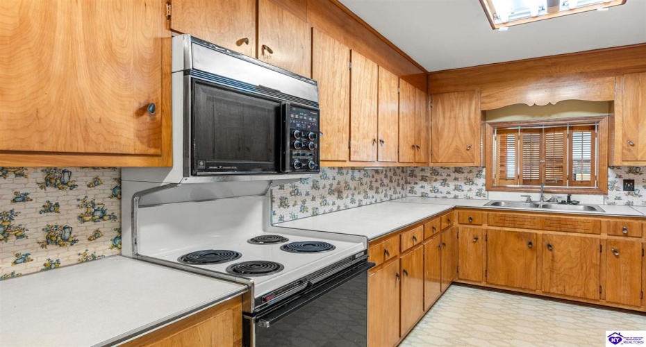 Robin Road, Radcliff, Kentucky 40160, ,3 BathroomsBathrooms,For Sale,Robin Road,HK24003893 Robin Road, Radcliff, Kentucky 40160, ,3 BathroomsBathrooms,For Sale,Robin Road,HK24003893