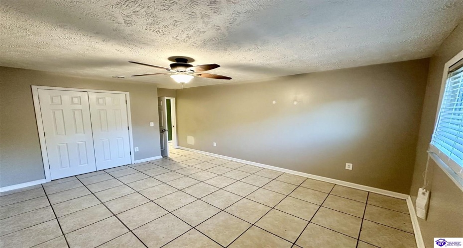 Seminole Road, Radcliff, Kentucky 40160, ,3 BathroomsBathrooms,For Sale,Seminole Road,HK24003895 Seminole Road, Radcliff, Kentucky 40160, ,3 BathroomsBathrooms,For Sale,Seminole Road,HK24003895