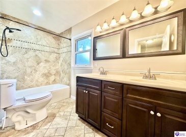 Seminole Road, Radcliff, Kentucky 40160, ,3 BathroomsBathrooms,For Sale,Seminole Road,HK24003895