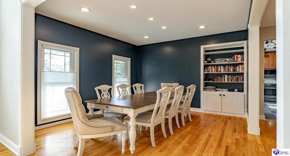 Chaparral Drive, Elizabethtown, Kentucky 42701, ,4 BathroomsBathrooms,For Sale,Chaparral Drive,HK24003899 Chaparral Drive, Elizabethtown, Kentucky 42701, ,4 BathroomsBathrooms,For Sale,Chaparral Drive,HK24003899