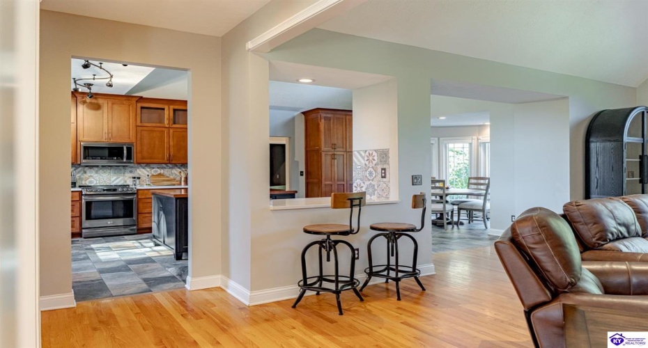 Chaparral Drive, Elizabethtown, Kentucky 42701, ,4 BathroomsBathrooms,For Sale,Chaparral Drive,HK24003899 Chaparral Drive, Elizabethtown, Kentucky 42701, ,4 BathroomsBathrooms,For Sale,Chaparral Drive,HK24003899