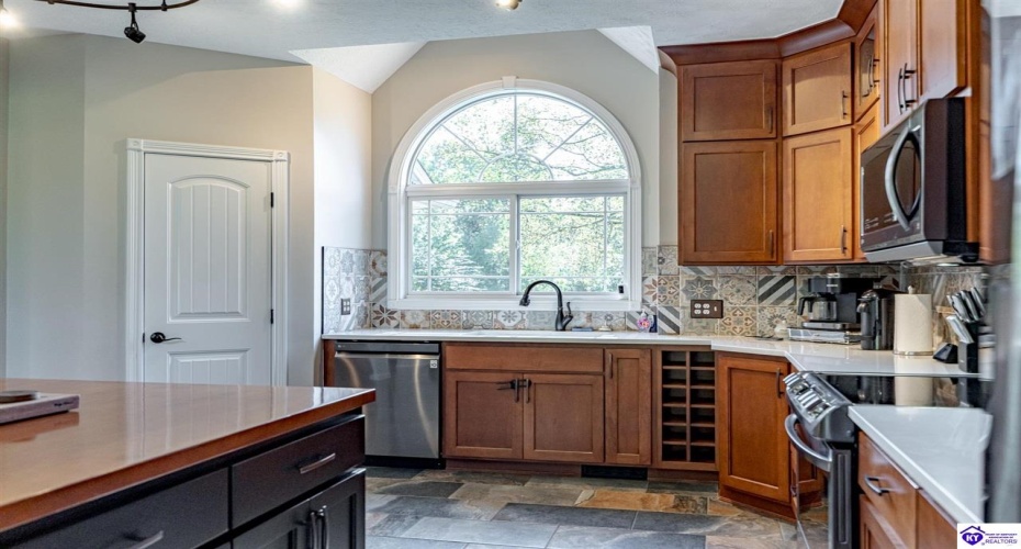 Chaparral Drive, Elizabethtown, Kentucky 42701, ,4 BathroomsBathrooms,For Sale,Chaparral Drive,HK24003899 Chaparral Drive, Elizabethtown, Kentucky 42701, ,4 BathroomsBathrooms,For Sale,Chaparral Drive,HK24003899