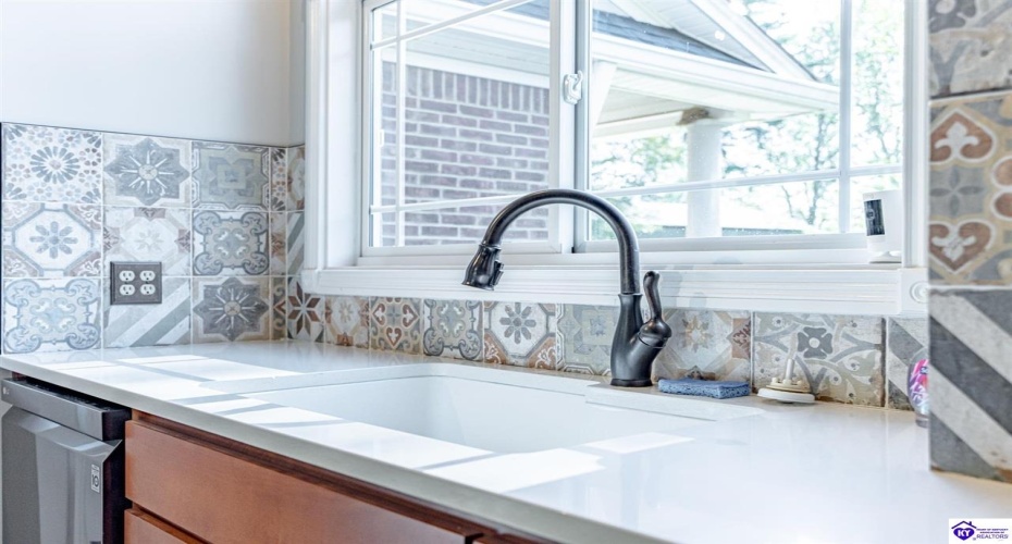 Chaparral Drive, Elizabethtown, Kentucky 42701, ,4 BathroomsBathrooms,For Sale,Chaparral Drive,HK24003899 Chaparral Drive, Elizabethtown, Kentucky 42701, ,4 BathroomsBathrooms,For Sale,Chaparral Drive,HK24003899