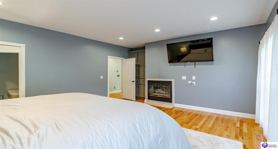 Chaparral Drive, Elizabethtown, Kentucky 42701, ,4 BathroomsBathrooms,For Sale,Chaparral Drive,HK24003899 Chaparral Drive, Elizabethtown, Kentucky 42701, ,4 BathroomsBathrooms,For Sale,Chaparral Drive,HK24003899