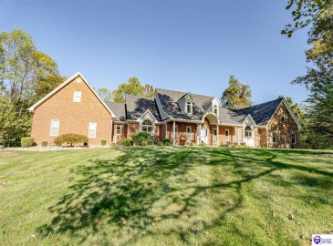 Chaparral Drive, Elizabethtown, Kentucky 42701, ,4 BathroomsBathrooms,For Sale,Chaparral Drive,HK24003899