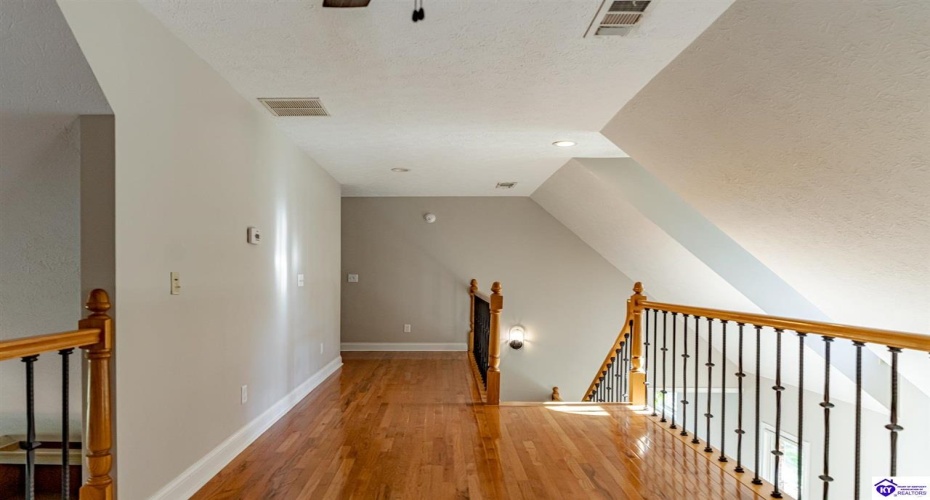 Chaparral Drive, Elizabethtown, Kentucky 42701, ,4 BathroomsBathrooms,For Sale,Chaparral Drive,HK24003899 Chaparral Drive, Elizabethtown, Kentucky 42701, ,4 BathroomsBathrooms,For Sale,Chaparral Drive,HK24003899