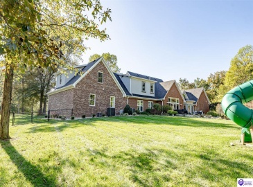 Chaparral Drive, Elizabethtown, Kentucky 42701, ,4 BathroomsBathrooms,For Sale,Chaparral Drive,HK24003899