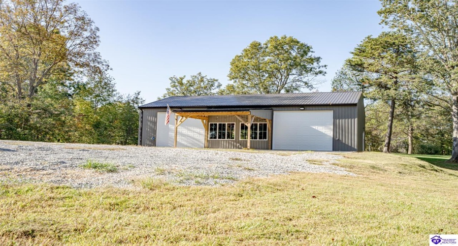 Chaparral Drive, Elizabethtown, Kentucky 42701, ,4 BathroomsBathrooms,For Sale,Chaparral Drive,HK24003899 Chaparral Drive, Elizabethtown, Kentucky 42701, ,4 BathroomsBathrooms,For Sale,Chaparral Drive,HK24003899