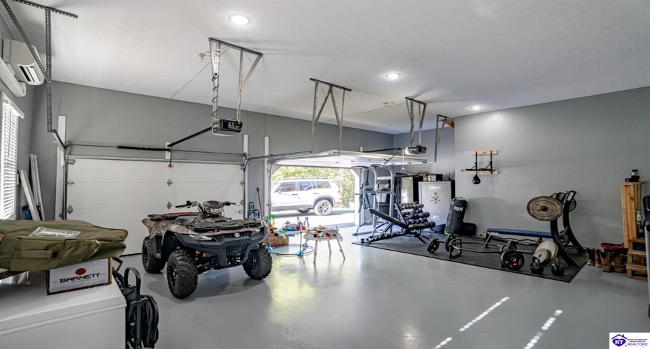 Chaparral Drive, Elizabethtown, Kentucky 42701, ,4 BathroomsBathrooms,For Sale,Chaparral Drive,HK24003899 Chaparral Drive, Elizabethtown, Kentucky 42701, ,4 BathroomsBathrooms,For Sale,Chaparral Drive,HK24003899