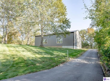 Chaparral Drive, Elizabethtown, Kentucky 42701, ,4 BathroomsBathrooms,For Sale,Chaparral Drive,HK24003899