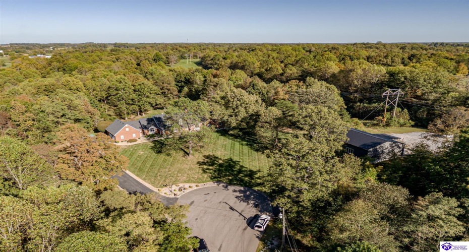 Chaparral Drive, Elizabethtown, Kentucky 42701, ,4 BathroomsBathrooms,For Sale,Chaparral Drive,HK24003899 Chaparral Drive, Elizabethtown, Kentucky 42701, ,4 BathroomsBathrooms,For Sale,Chaparral Drive,HK24003899