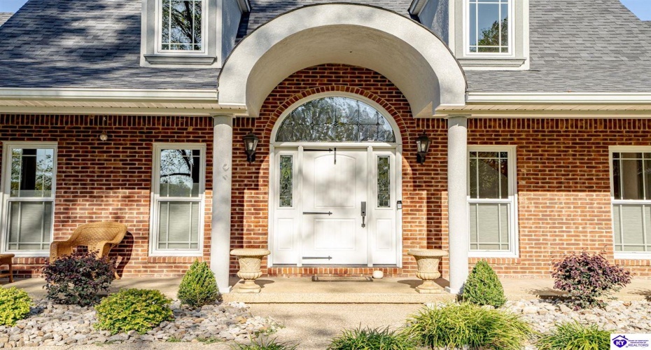 Chaparral Drive, Elizabethtown, Kentucky 42701, ,4 BathroomsBathrooms,For Sale,Chaparral Drive,HK24003899