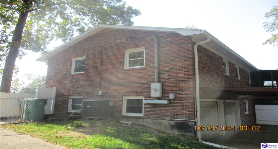 Johns Road, Radcliff, Kentucky 40160, ,2 BathroomsBathrooms,For Sale,Johns Road,HK24003901