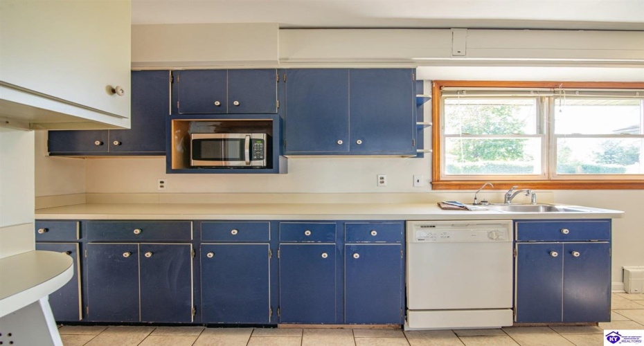 Lincoln Street, Vine Grove, Kentucky 40175, ,3 BathroomsBathrooms,For Sale,Lincoln Street,HK24003903 Lincoln Street, Vine Grove, Kentucky 40175, ,3 BathroomsBathrooms,For Sale,Lincoln Street,HK24003903