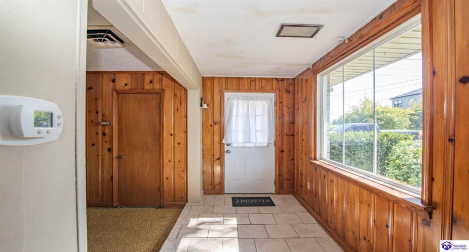 Lincoln Street, Vine Grove, Kentucky 40175, ,3 BathroomsBathrooms,For Sale,Lincoln Street,HK24003903 Lincoln Street, Vine Grove, Kentucky 40175, ,3 BathroomsBathrooms,For Sale,Lincoln Street,HK24003903