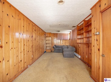 Lincoln Street, Vine Grove, Kentucky 40175, ,3 BathroomsBathrooms,For Sale,Lincoln Street,HK24003903