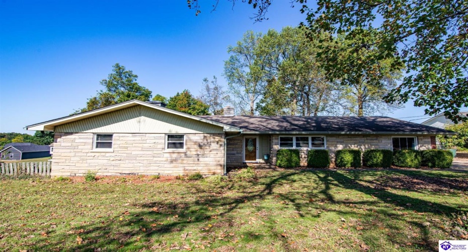 Lincoln Street, Vine Grove, Kentucky 40175, ,3 BathroomsBathrooms,For Sale,Lincoln Street,HK24003903 Lincoln Street, Vine Grove, Kentucky 40175, ,3 BathroomsBathrooms,For Sale,Lincoln Street,HK24003903