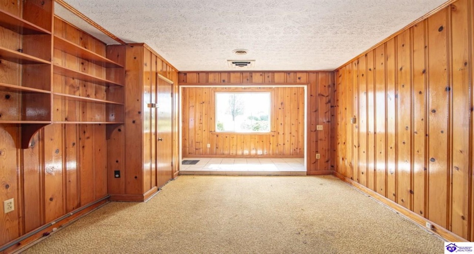 Lincoln Street, Vine Grove, Kentucky 40175, ,3 BathroomsBathrooms,For Sale,Lincoln Street,HK24003903 Lincoln Street, Vine Grove, Kentucky 40175, ,3 BathroomsBathrooms,For Sale,Lincoln Street,HK24003903