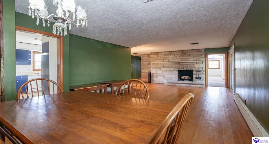 Lincoln Street, Vine Grove, Kentucky 40175, ,3 BathroomsBathrooms,For Sale,Lincoln Street,HK24003903 Lincoln Street, Vine Grove, Kentucky 40175, ,3 BathroomsBathrooms,For Sale,Lincoln Street,HK24003903