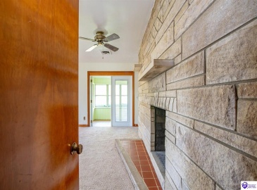 Lincoln Street, Vine Grove, Kentucky 40175, ,3 BathroomsBathrooms,For Sale,Lincoln Street,HK24003903