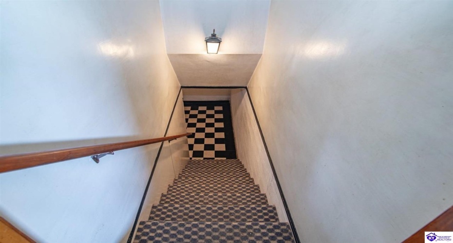 Lincoln Street, Vine Grove, Kentucky 40175, ,3 BathroomsBathrooms,For Sale,Lincoln Street,HK24003903 Lincoln Street, Vine Grove, Kentucky 40175, ,3 BathroomsBathrooms,For Sale,Lincoln Street,HK24003903