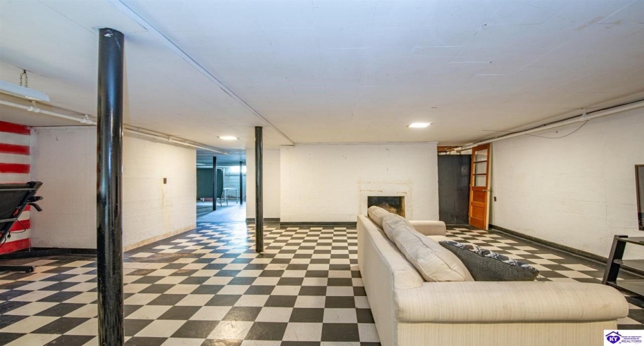 Lincoln Street, Vine Grove, Kentucky 40175, ,3 BathroomsBathrooms,For Sale,Lincoln Street,HK24003903 Lincoln Street, Vine Grove, Kentucky 40175, ,3 BathroomsBathrooms,For Sale,Lincoln Street,HK24003903