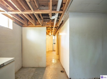 Lincoln Street, Vine Grove, Kentucky 40175, ,3 BathroomsBathrooms,For Sale,Lincoln Street,HK24003903